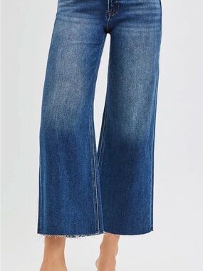 High-Rise Wide-Leg Cropped Jeans - Blue